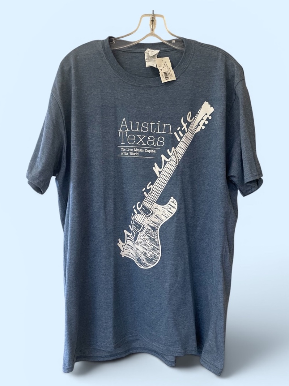 NEW WITH TAGS Men’s Austin Texas Guitar Tee – Size XL